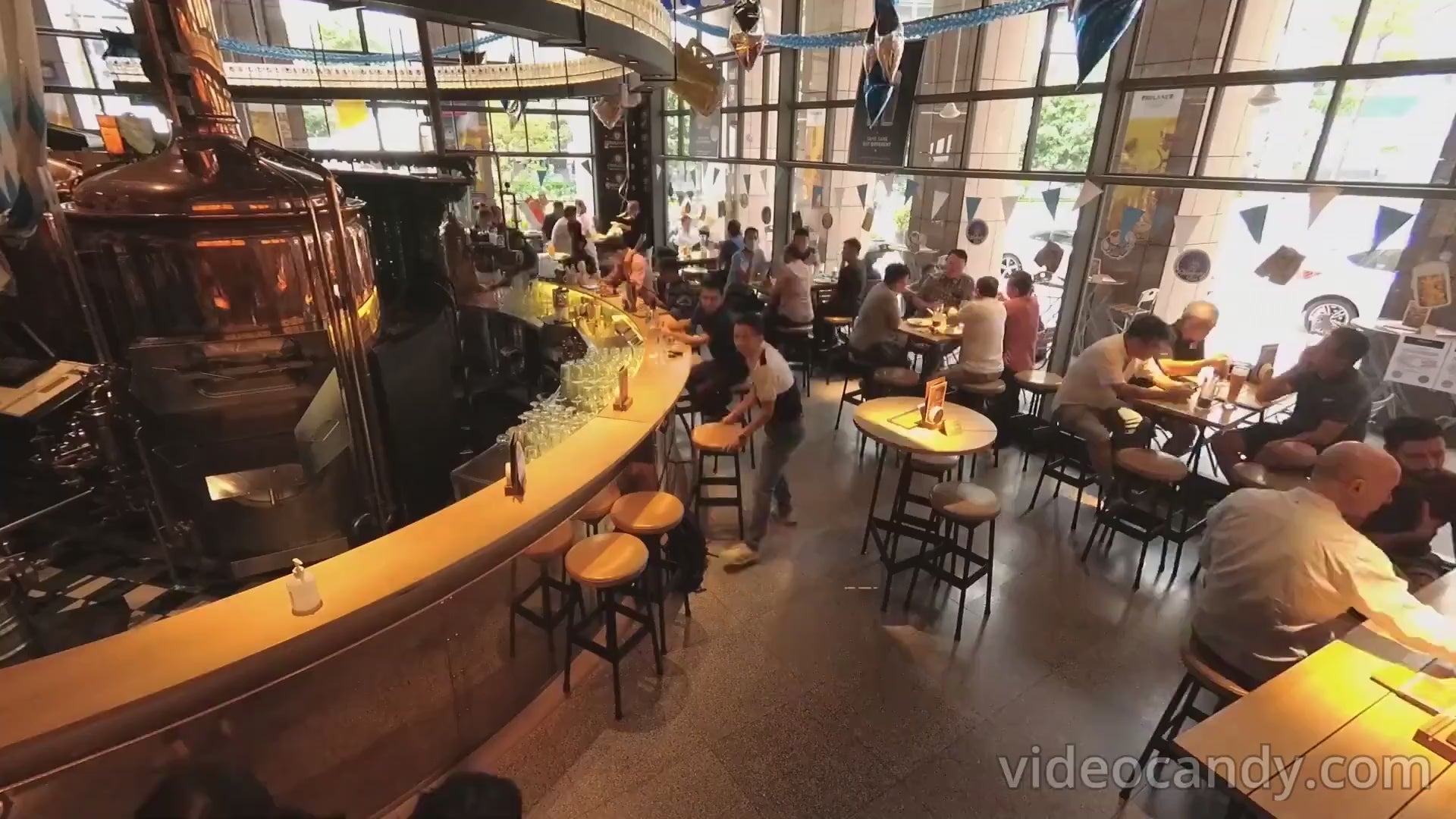 Paulaner Brauhaus Singapore restaurant video